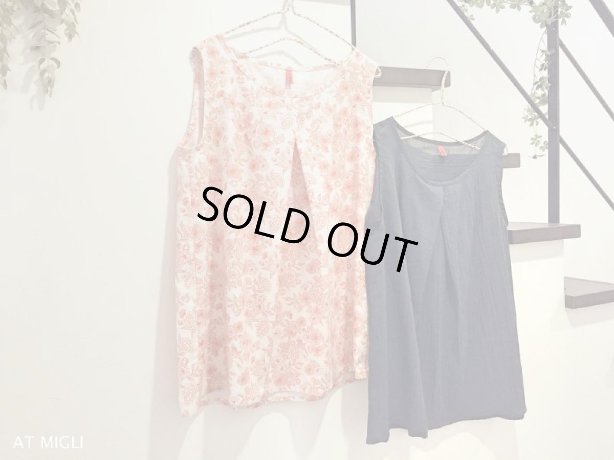 画像4: タックノースリーブブラウス (4)