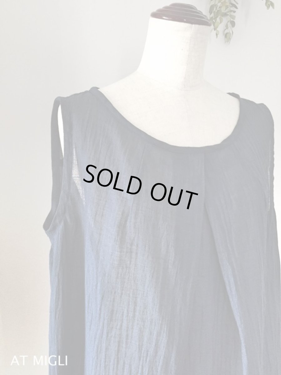 画像6: タックノースリーブブラウス (6)